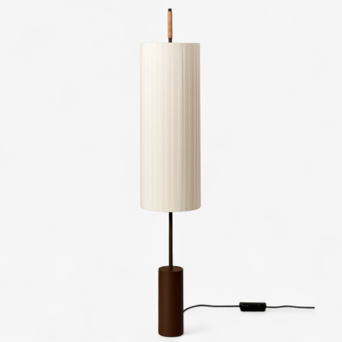 Dórica floor lamp