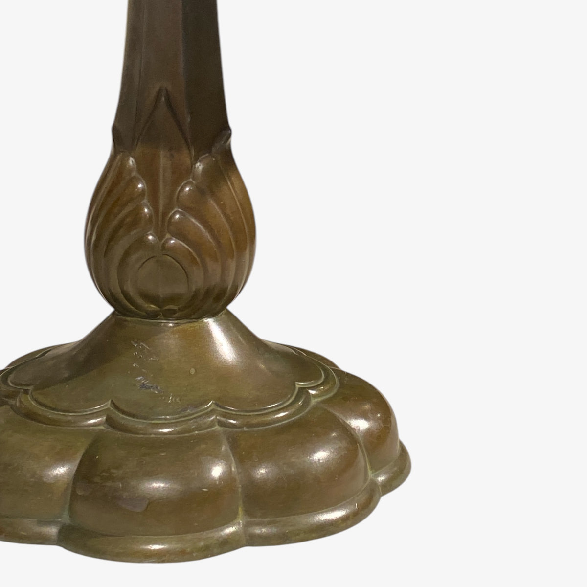 Table lamp in metal