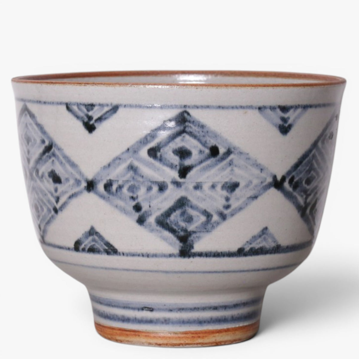 Bowl in stoneware by Gertrud Vasegaard