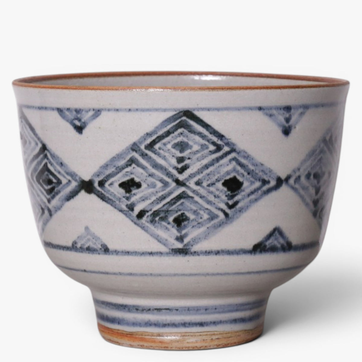 Bowl in stoneware by Gertrud Vasegaard