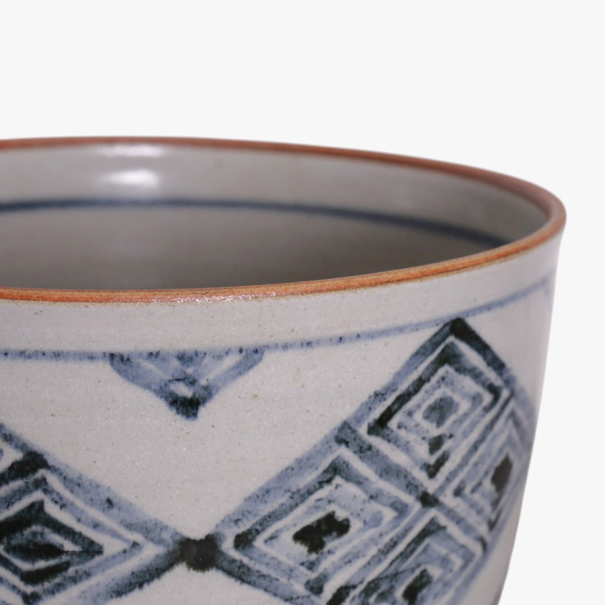 Bowl in stoneware by Gertrud Vasegaard