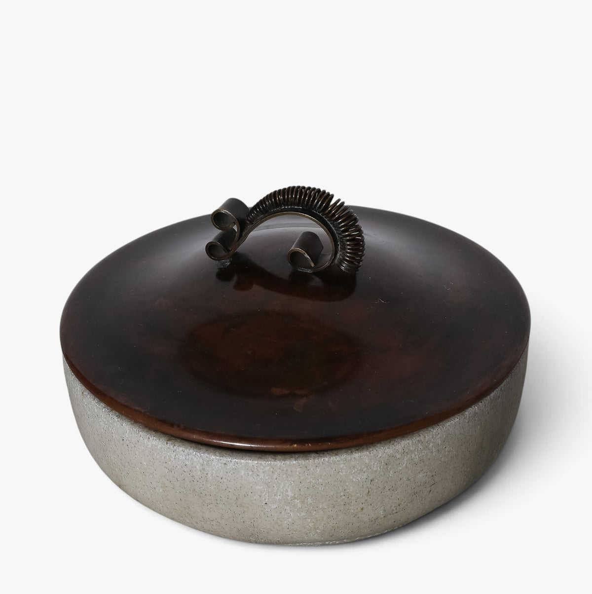 Lidded jar in stoneware