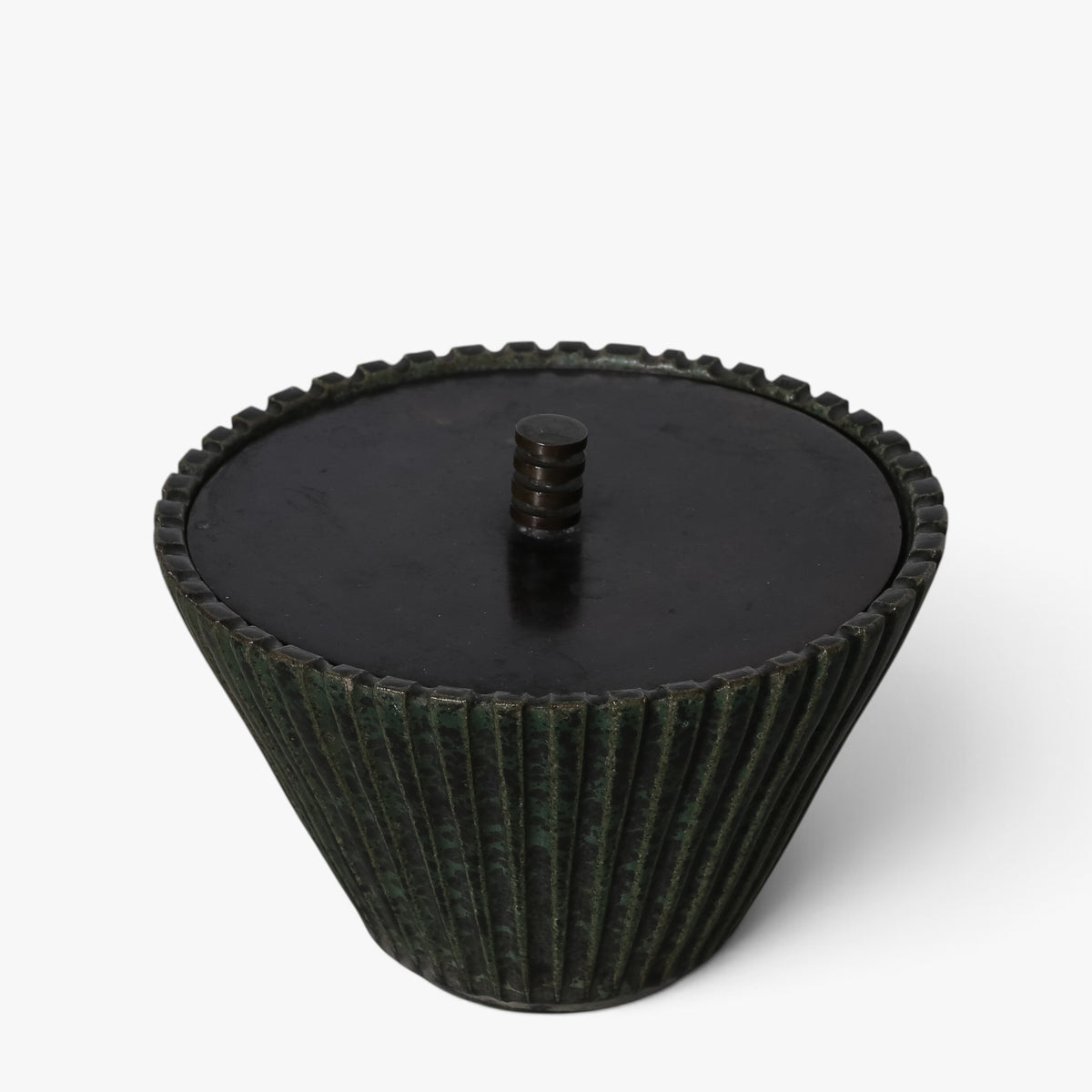 Lidded jar in stoneware
