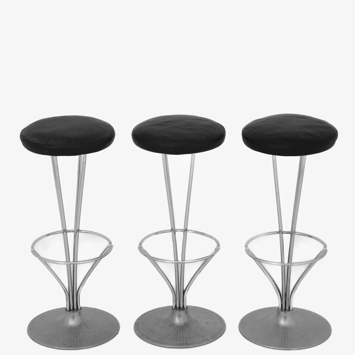 Bar stool in black leather