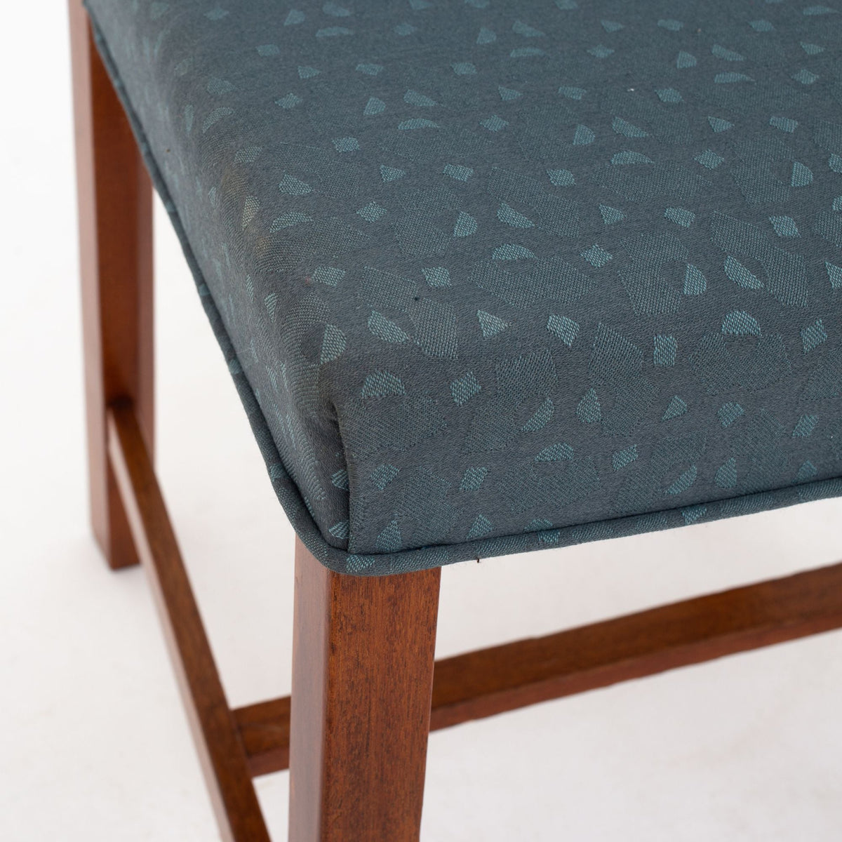 Dining chair in mahogany