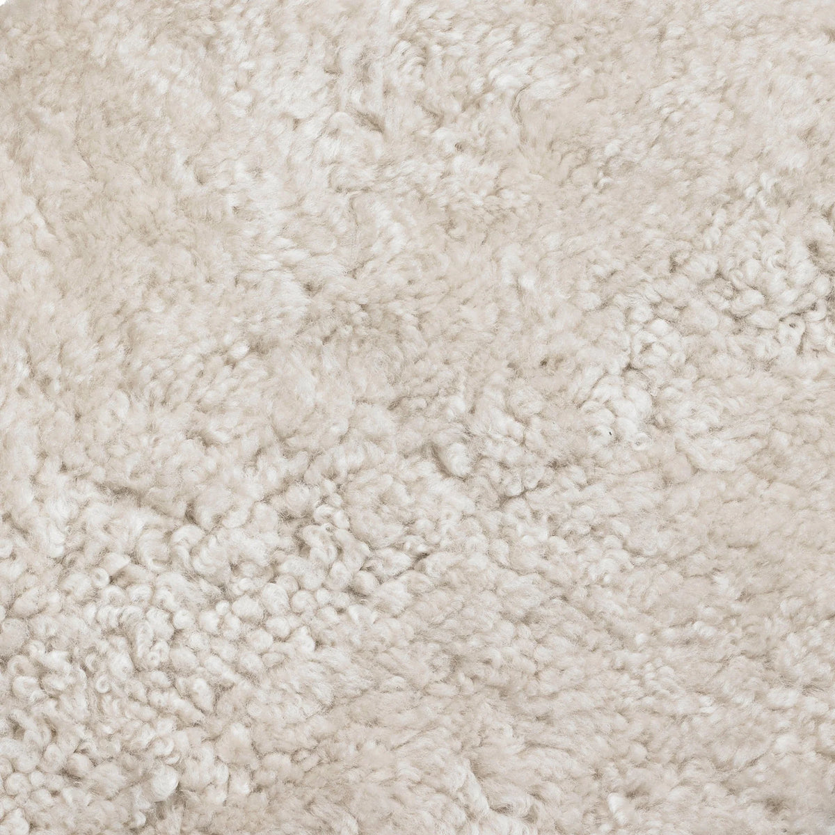 AP 19 - Papa Bear Chair in lambs wool