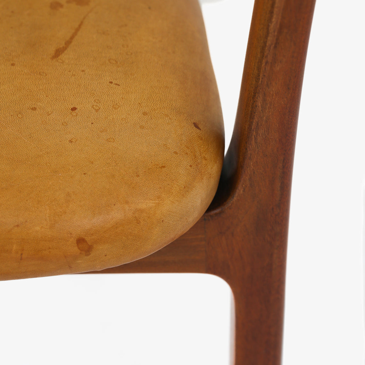 Armchair in mahogany