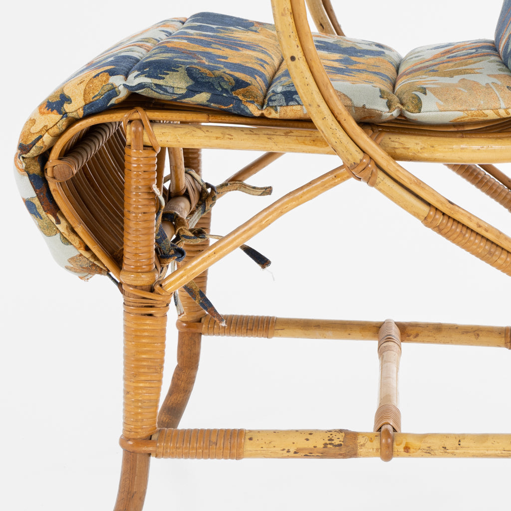 Dining chair in wicker