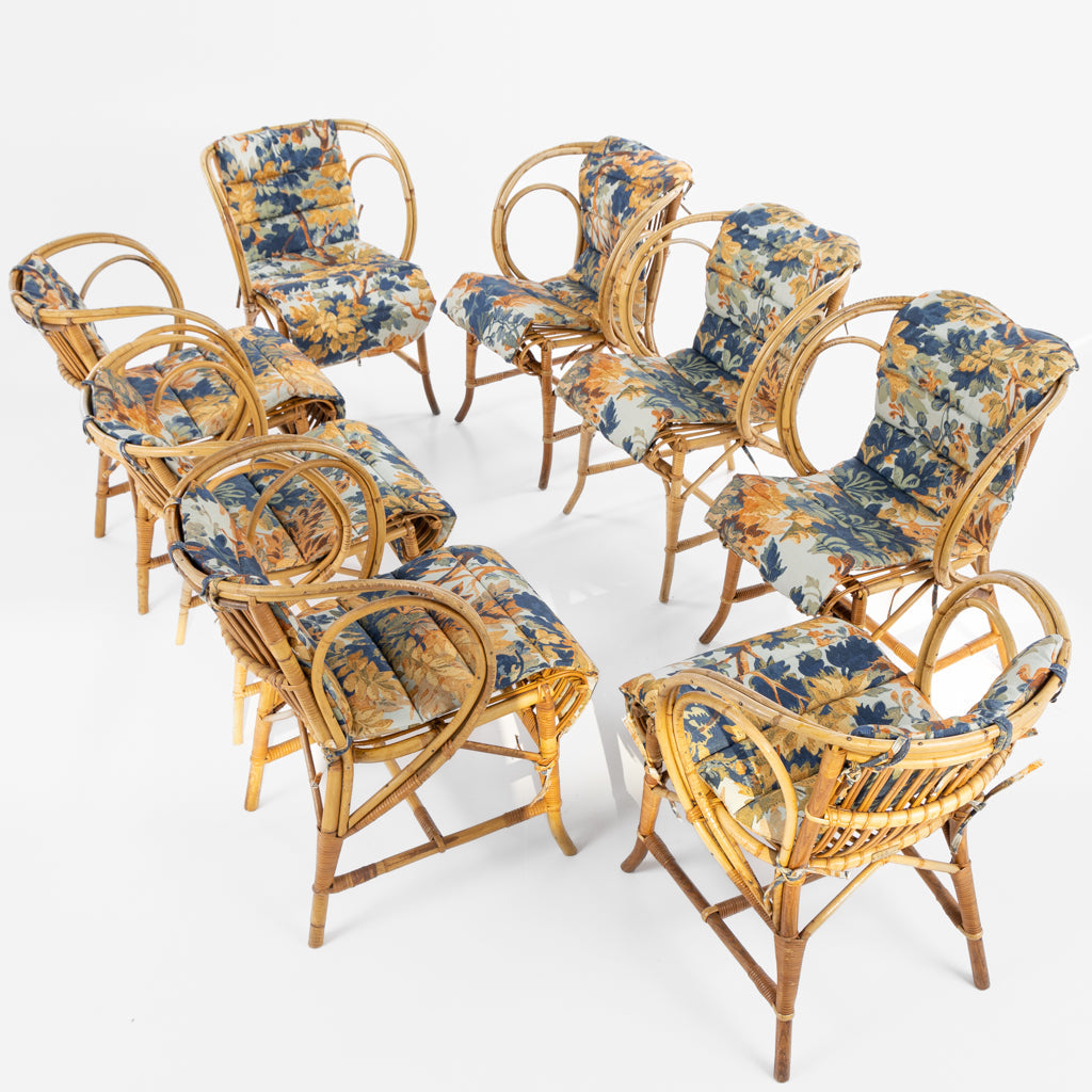 Dining chair in wicker