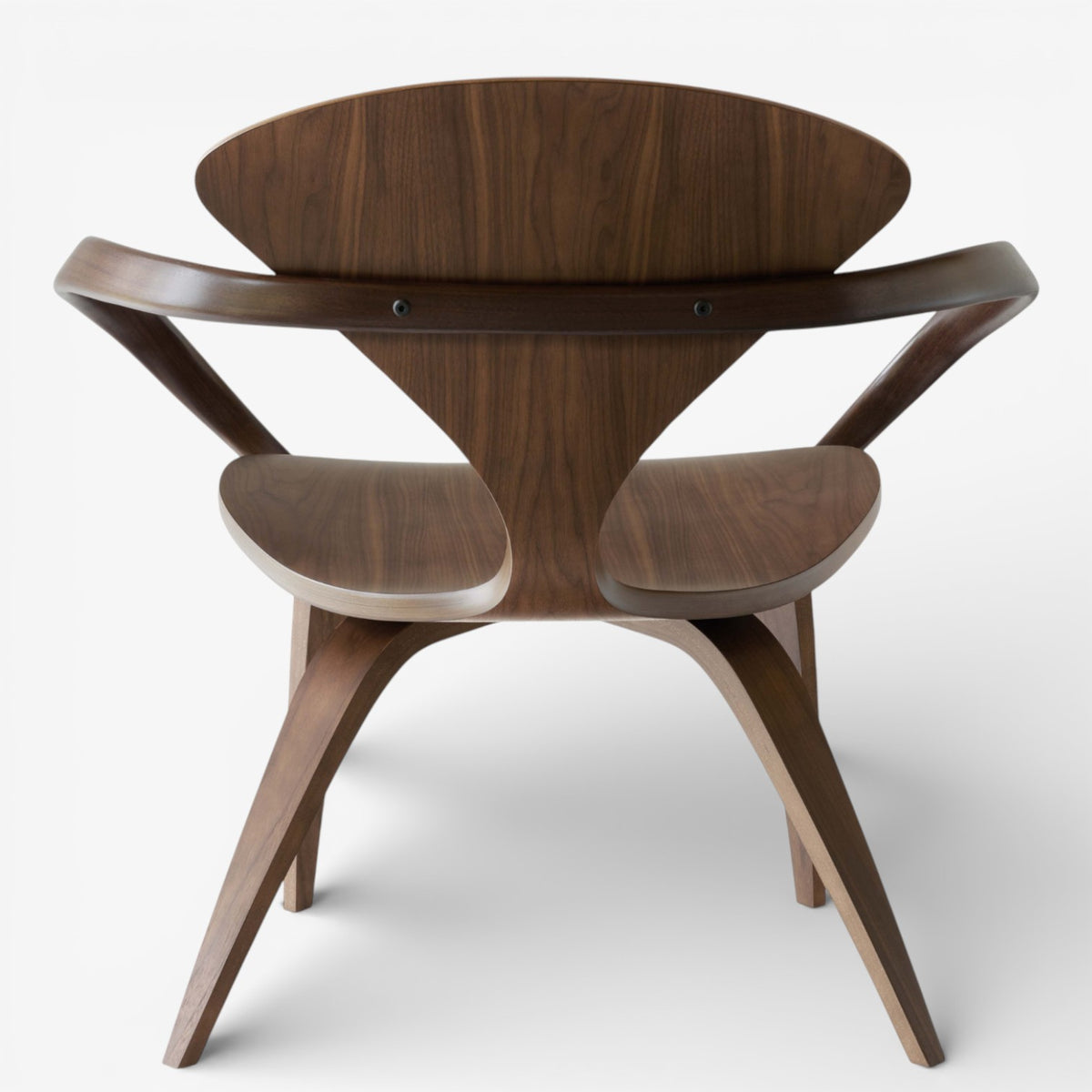 Cherner' lounge chair in walnut