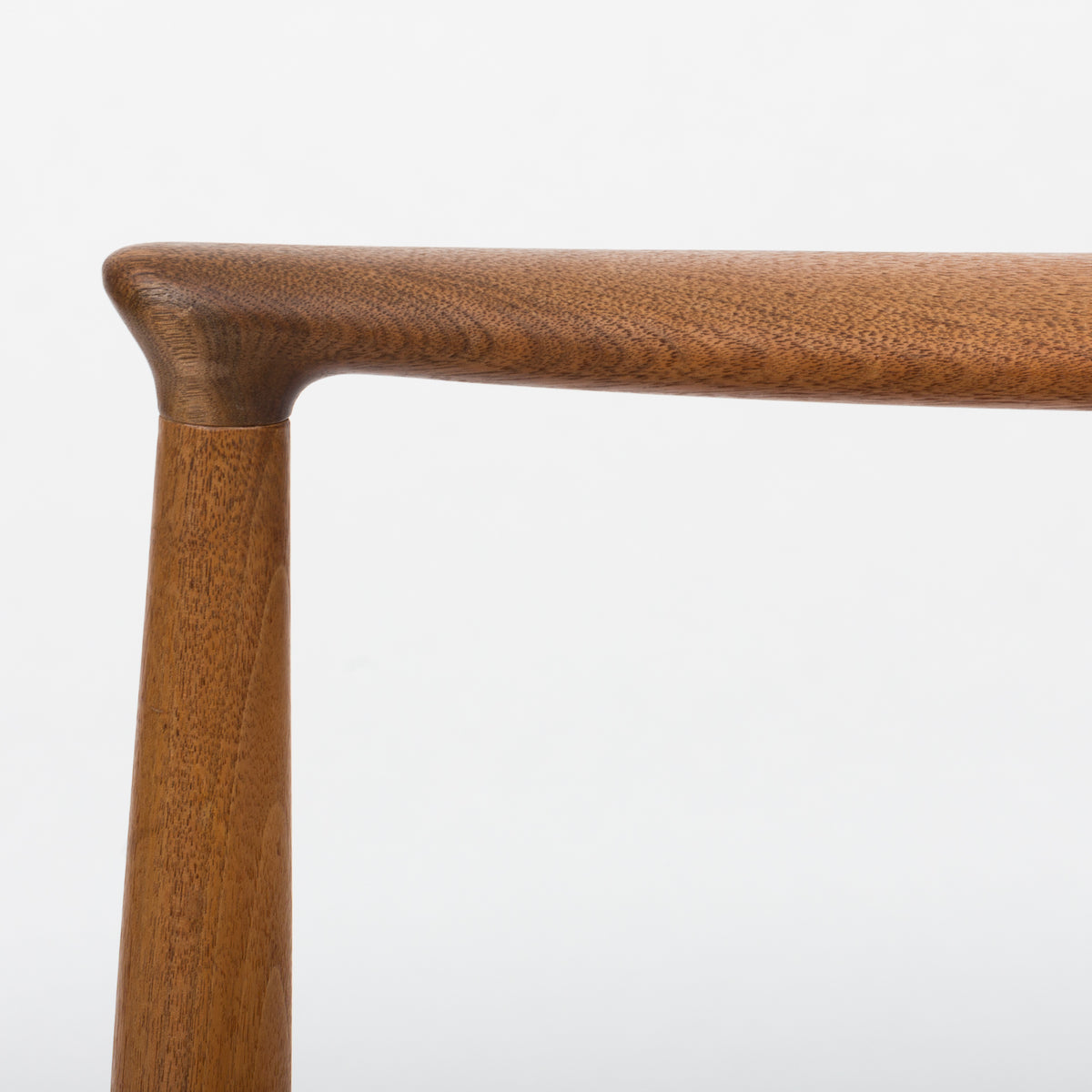 JH 501 - 'The Chair' in mahogany