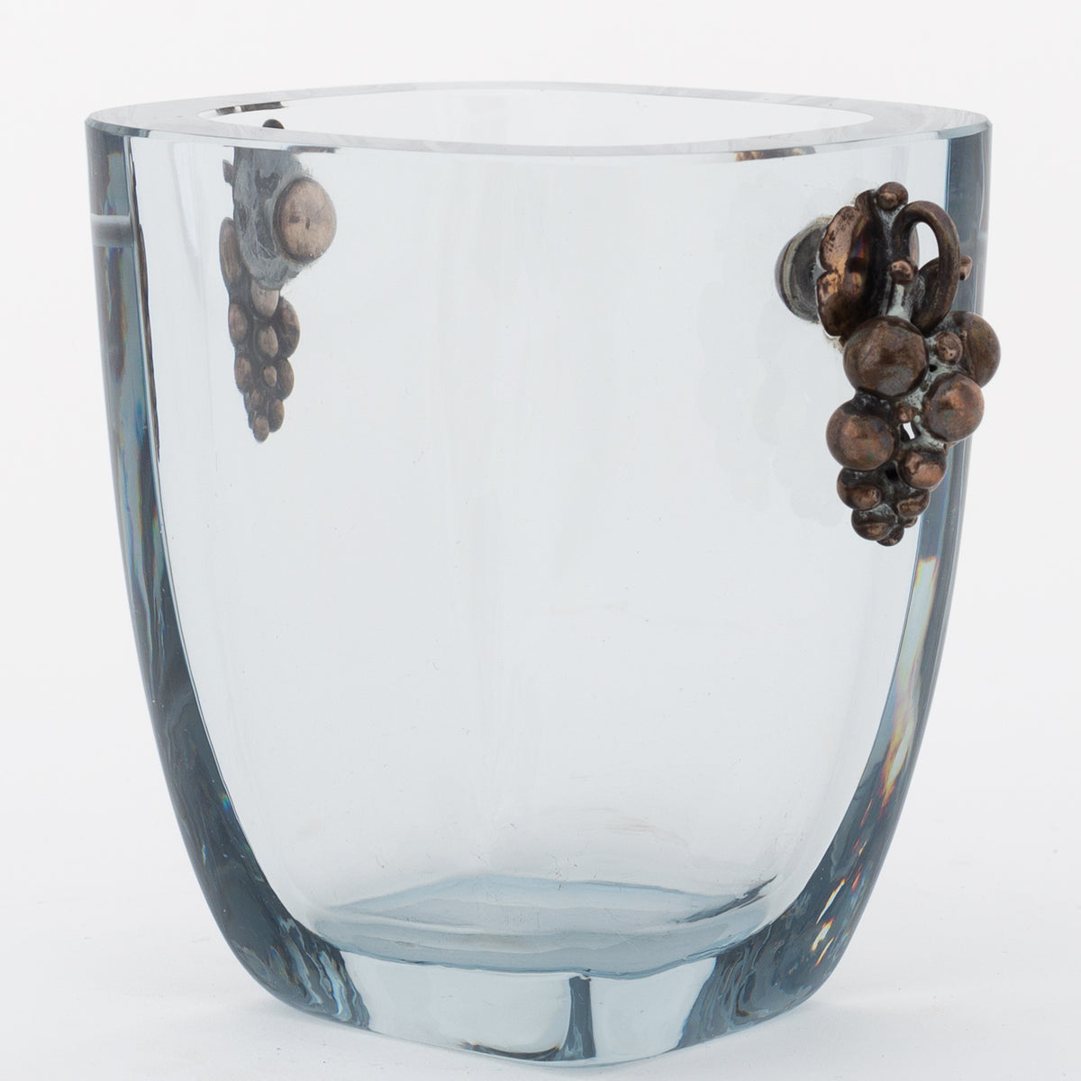 Ice bucket in glass