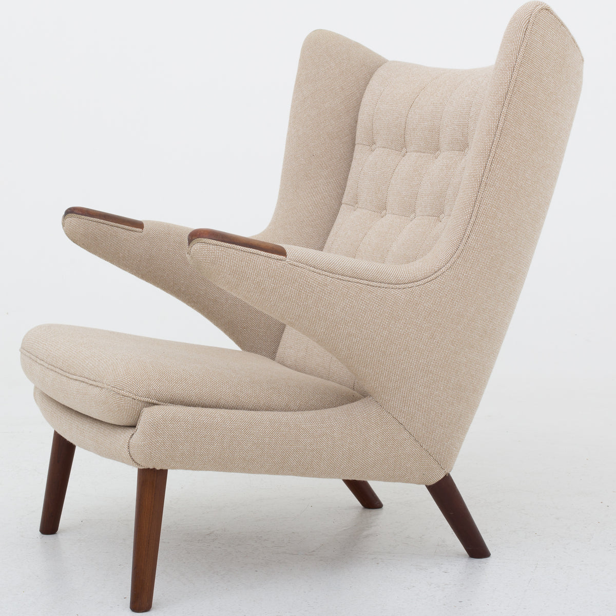 AP 19 - Papa Bear chair in wool