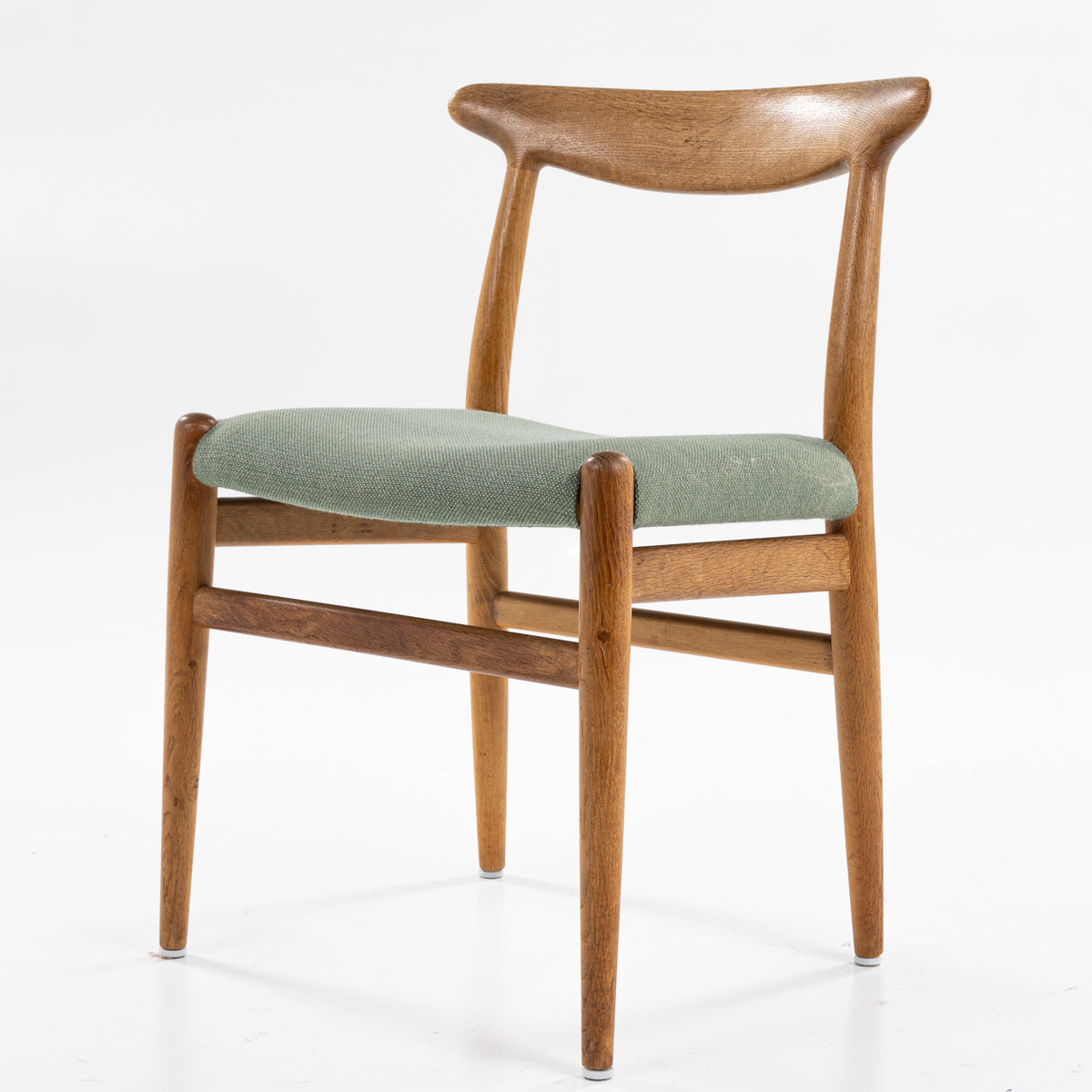 W2 - Dining chair in oak
