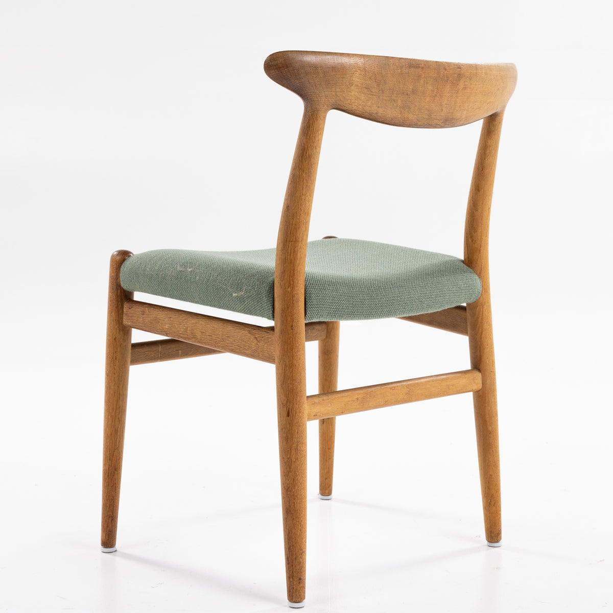 W2 - Dining chair in oak