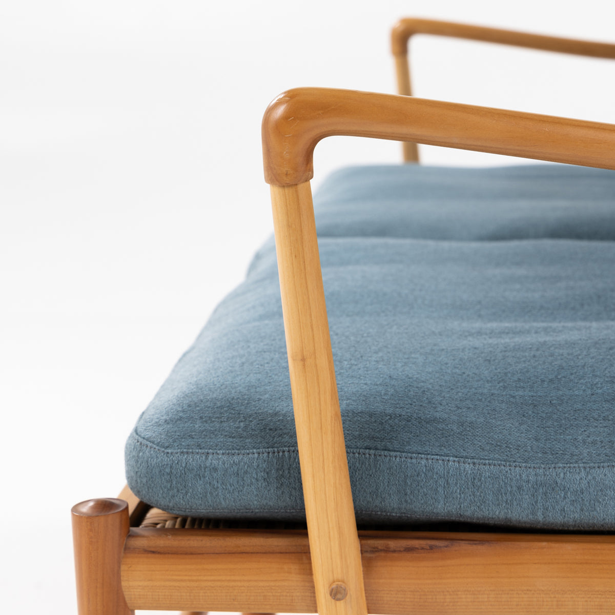 PJ 149/2 - 2 pers. sofa i kirsebær