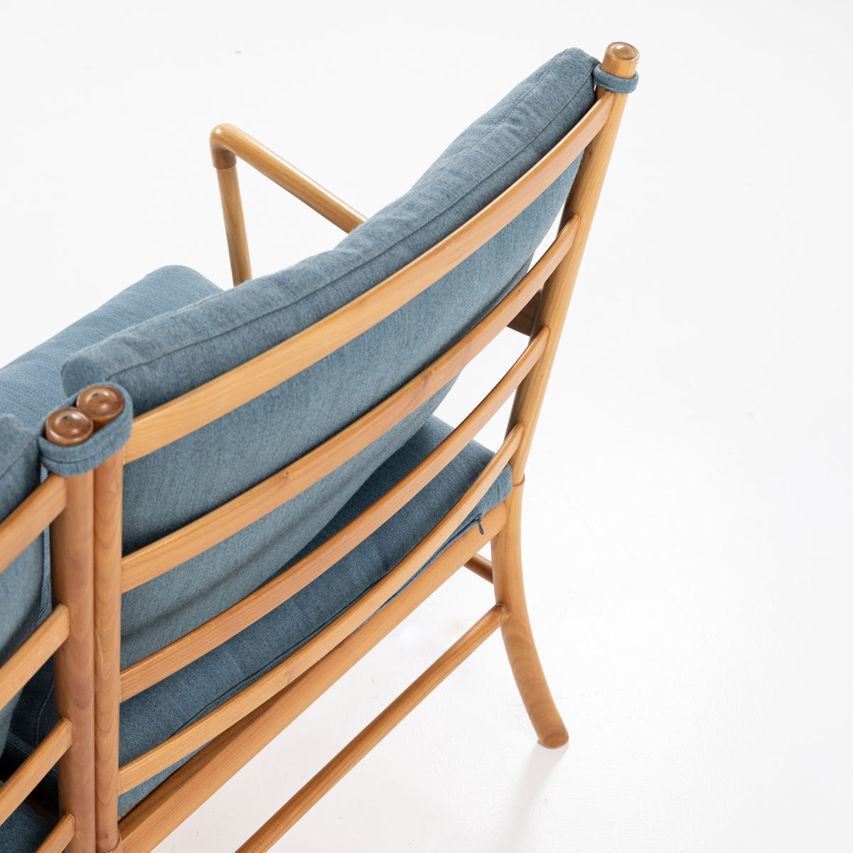 PJ 149/2 - 2 pers. sofa i kirsebær