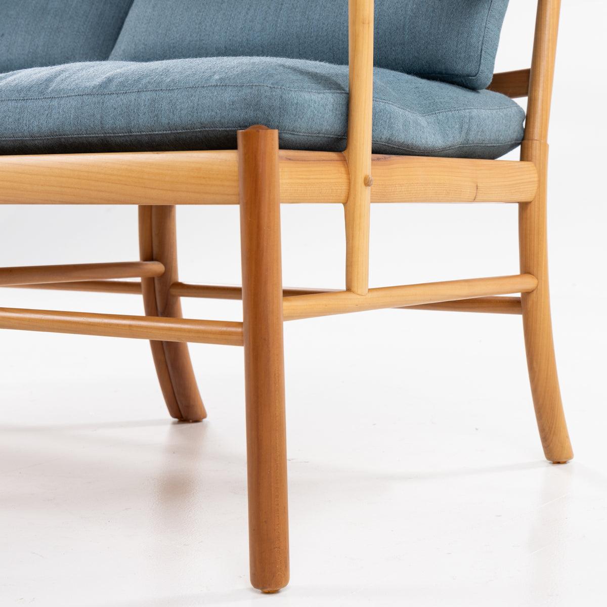 PJ 149/2 - 2 pers. sofa i kirsebær