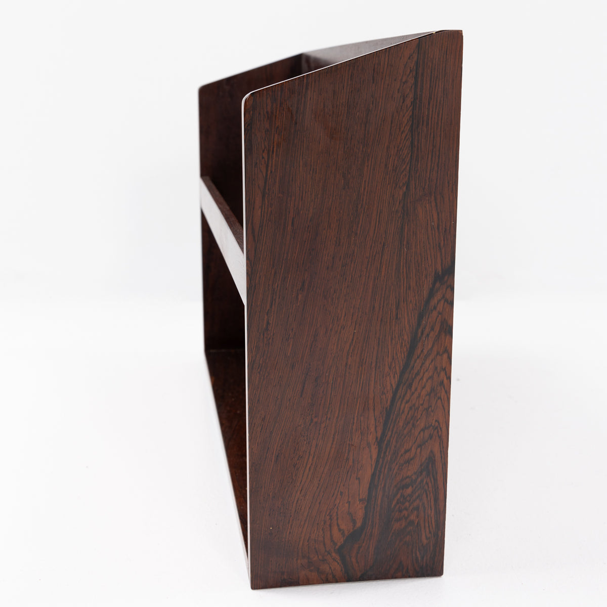 Pair of wall-mounted magazine racks