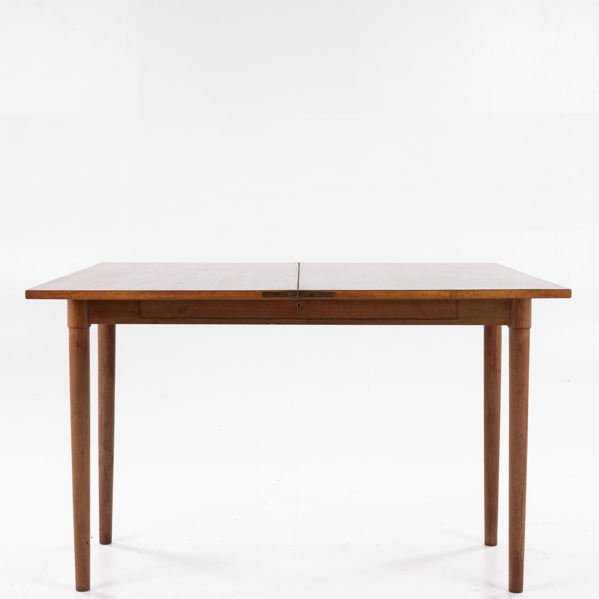 Game table set in mahogany
