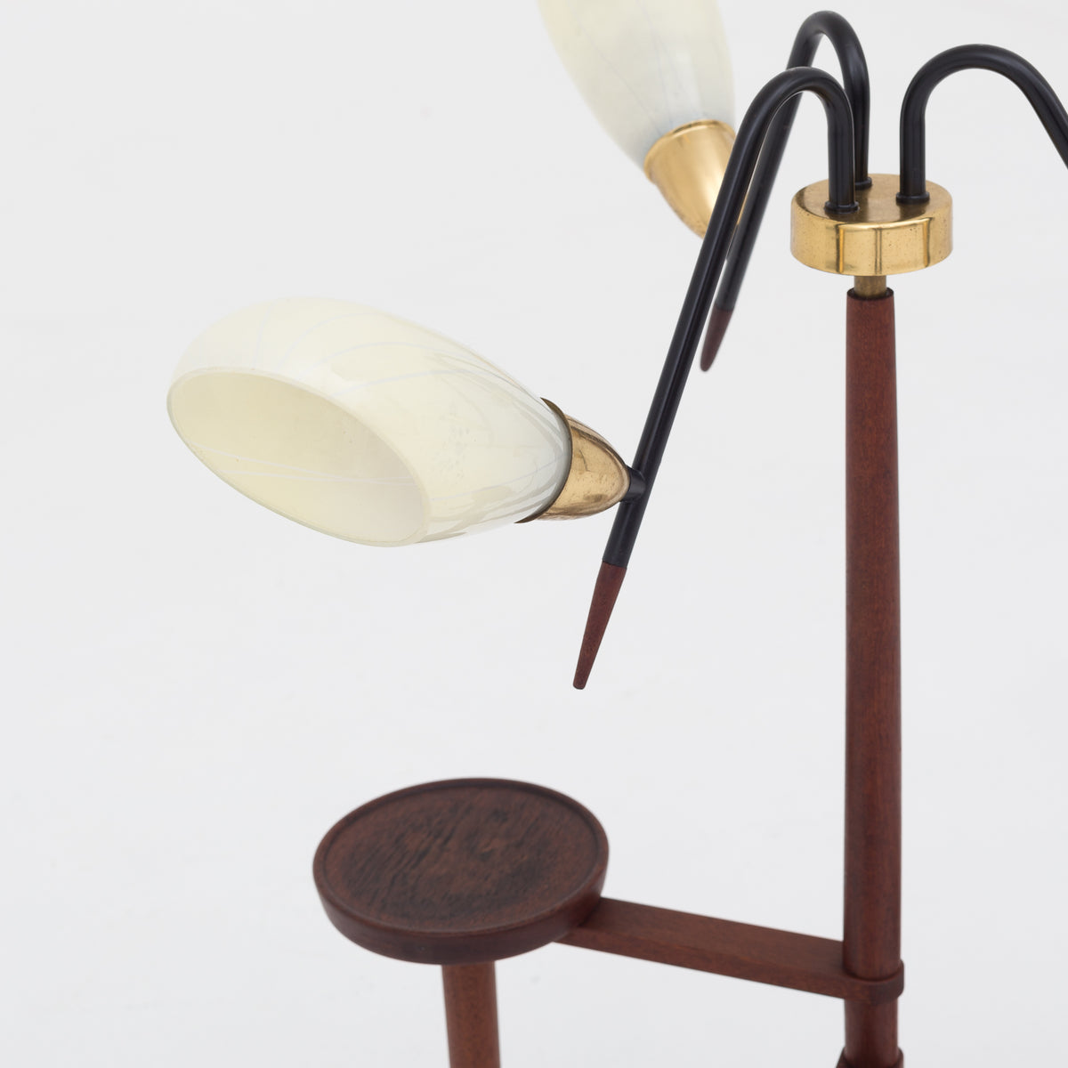 Lamp in teak