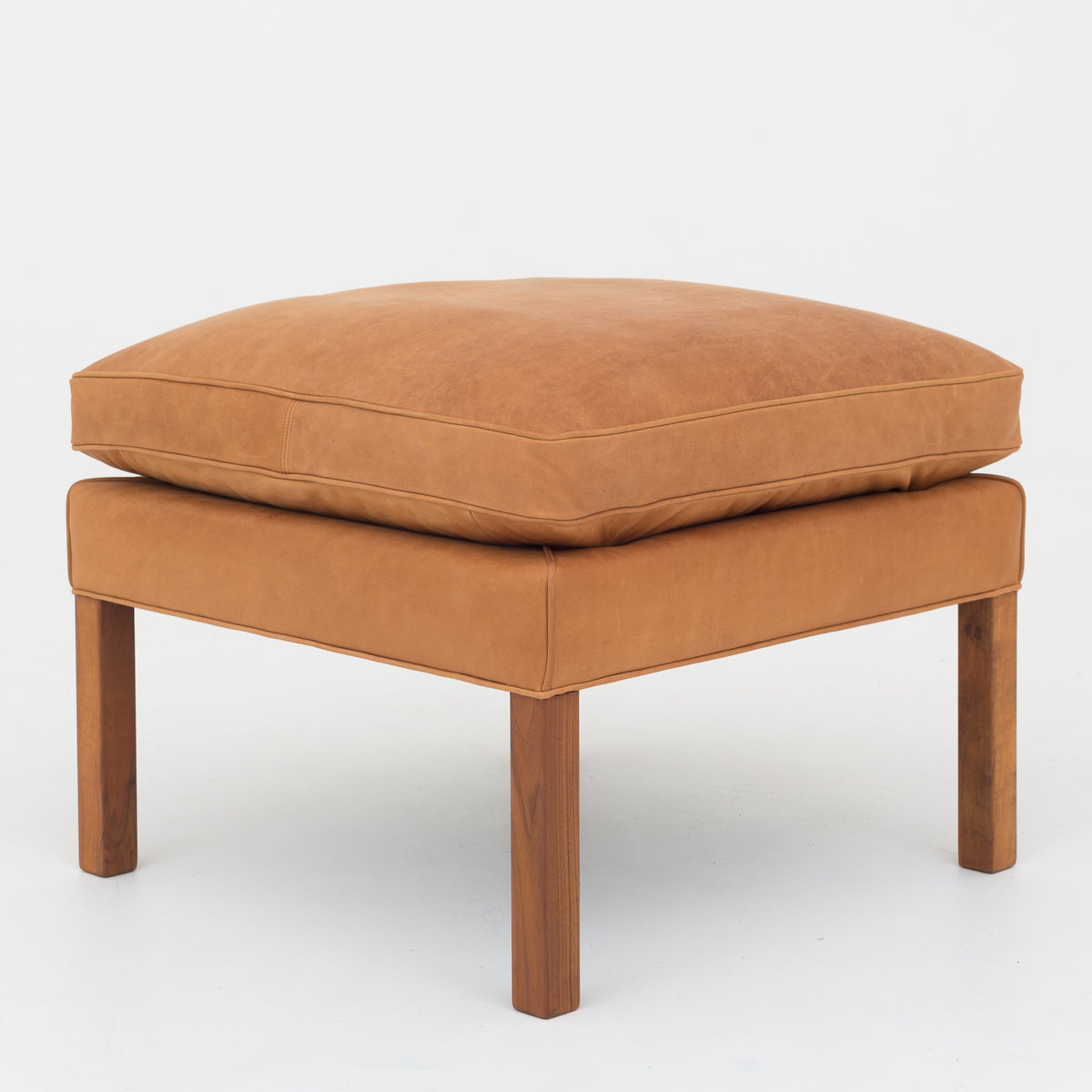 BM 2202 - Foot stool in Dunes leather