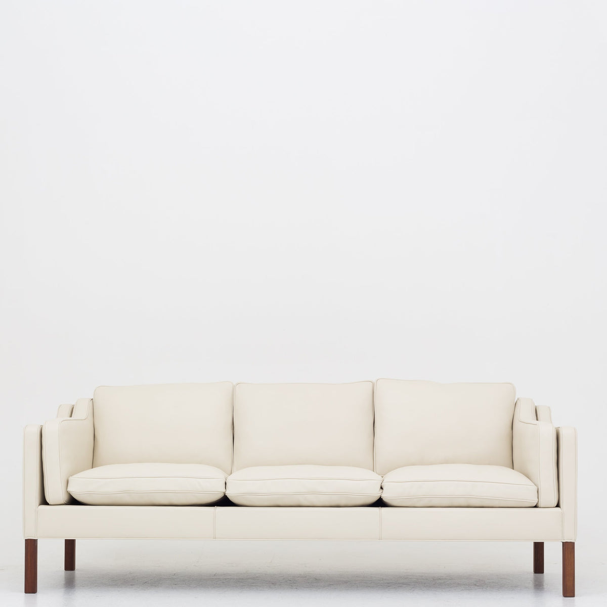 BM 2213 - 3-seater sofa in Prestige leather