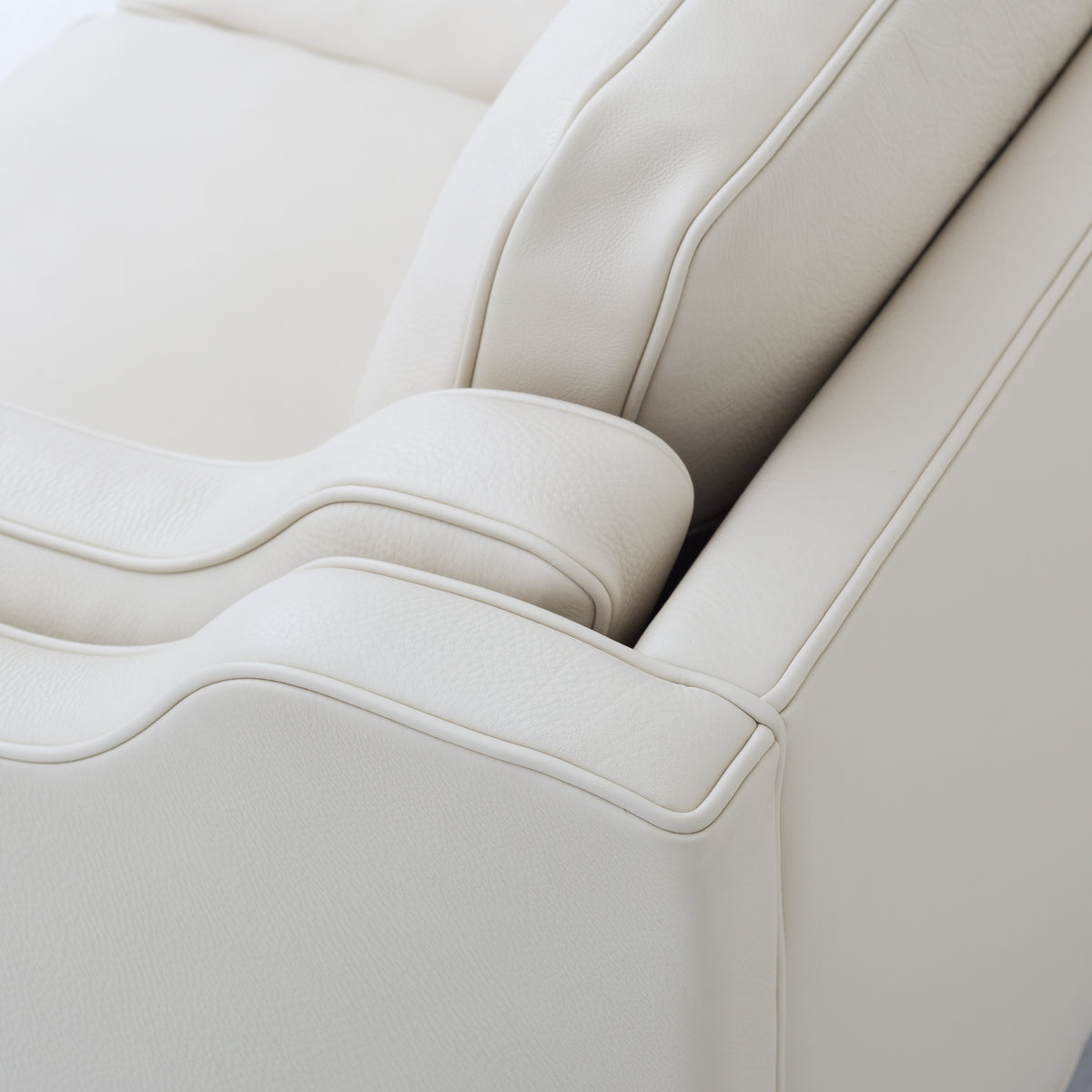 BM 2213 - 3-seater sofa in Prestige leather