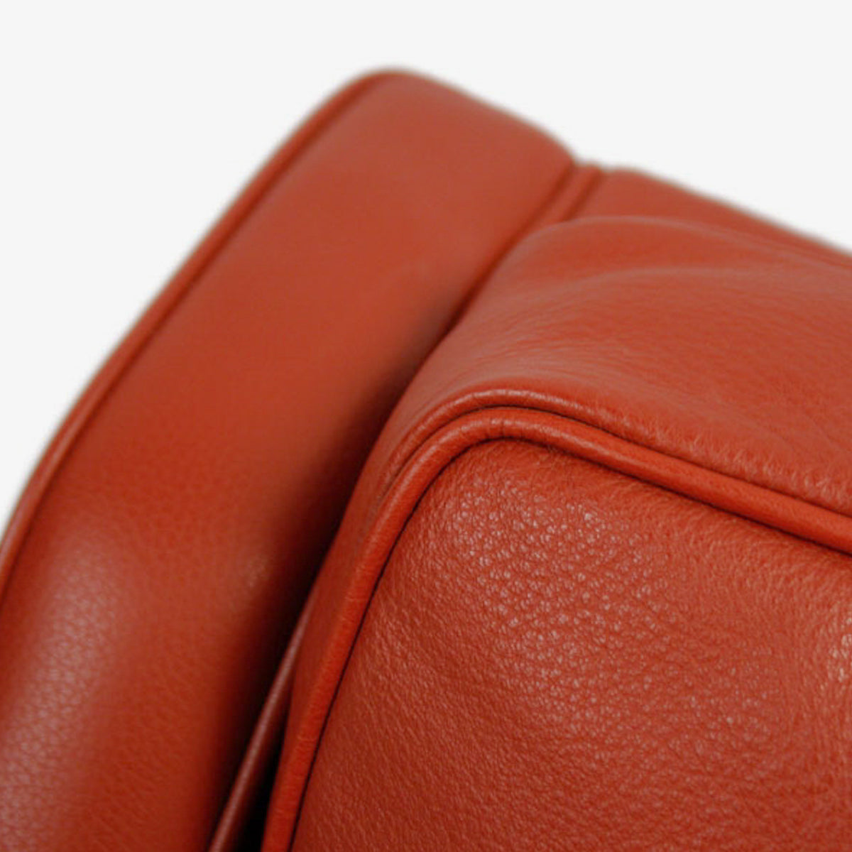 BM 2322 - 2-seater sofa in Prestige leather