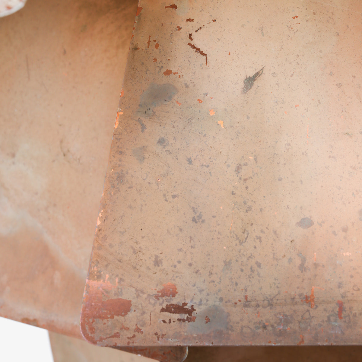 Early Artichoke lamp in copper