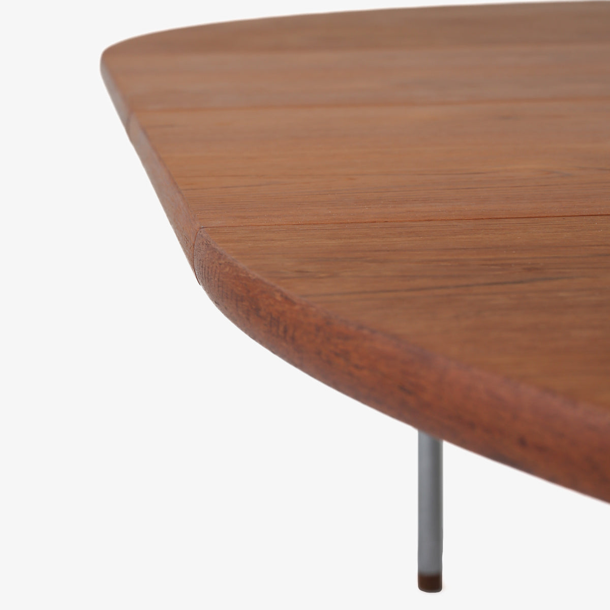 JH 756 - Rare dining table in teak