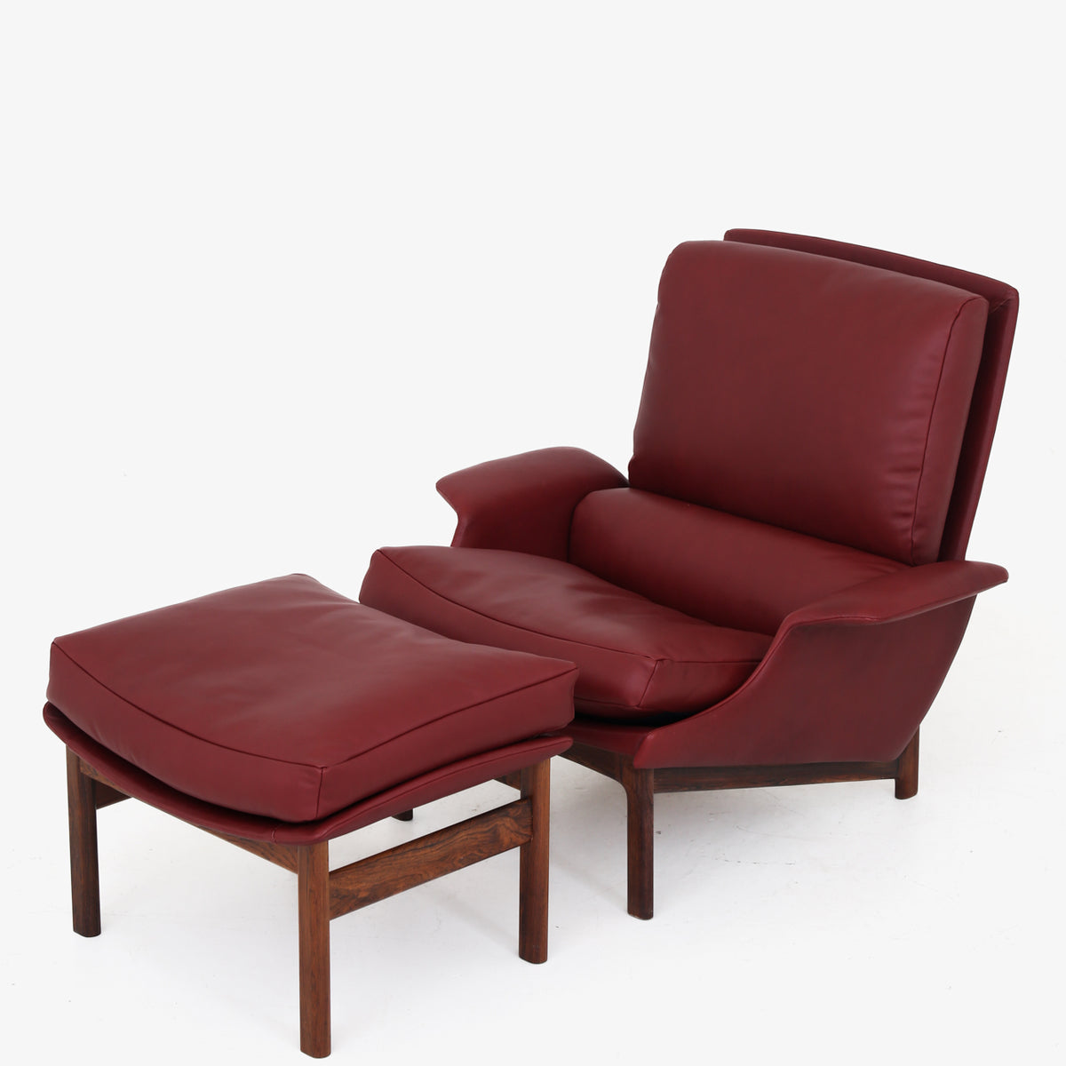 Lounge chair w. foot stool