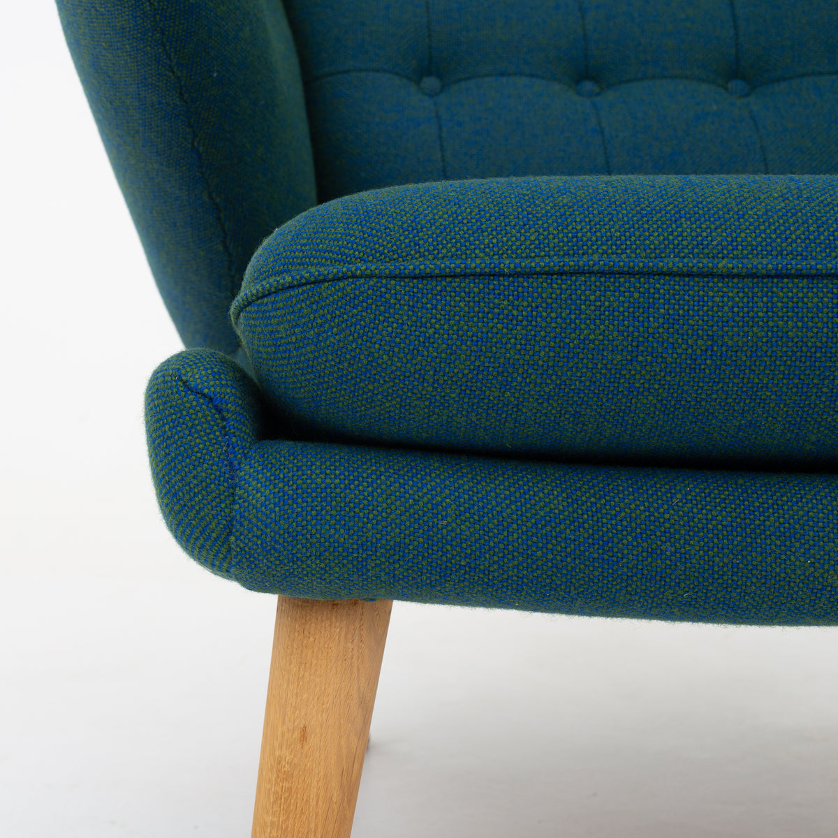 AP 19 - Papa Bear chair in new wool