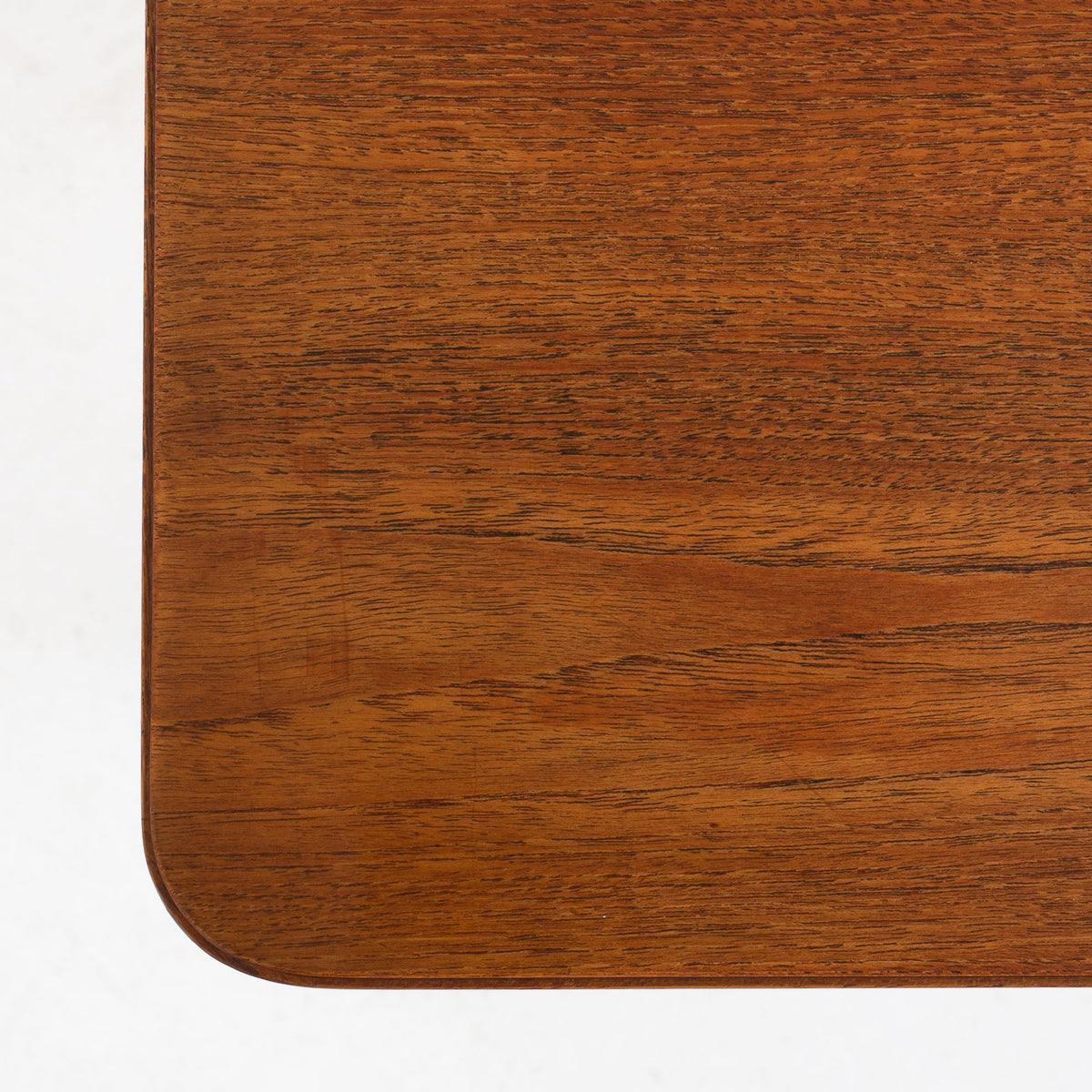 Coffee table in teak w. pull-outs