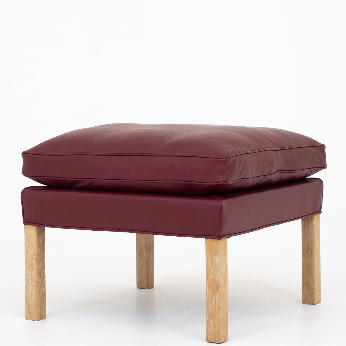 BM 2202 - Foot stool in Prestige leather