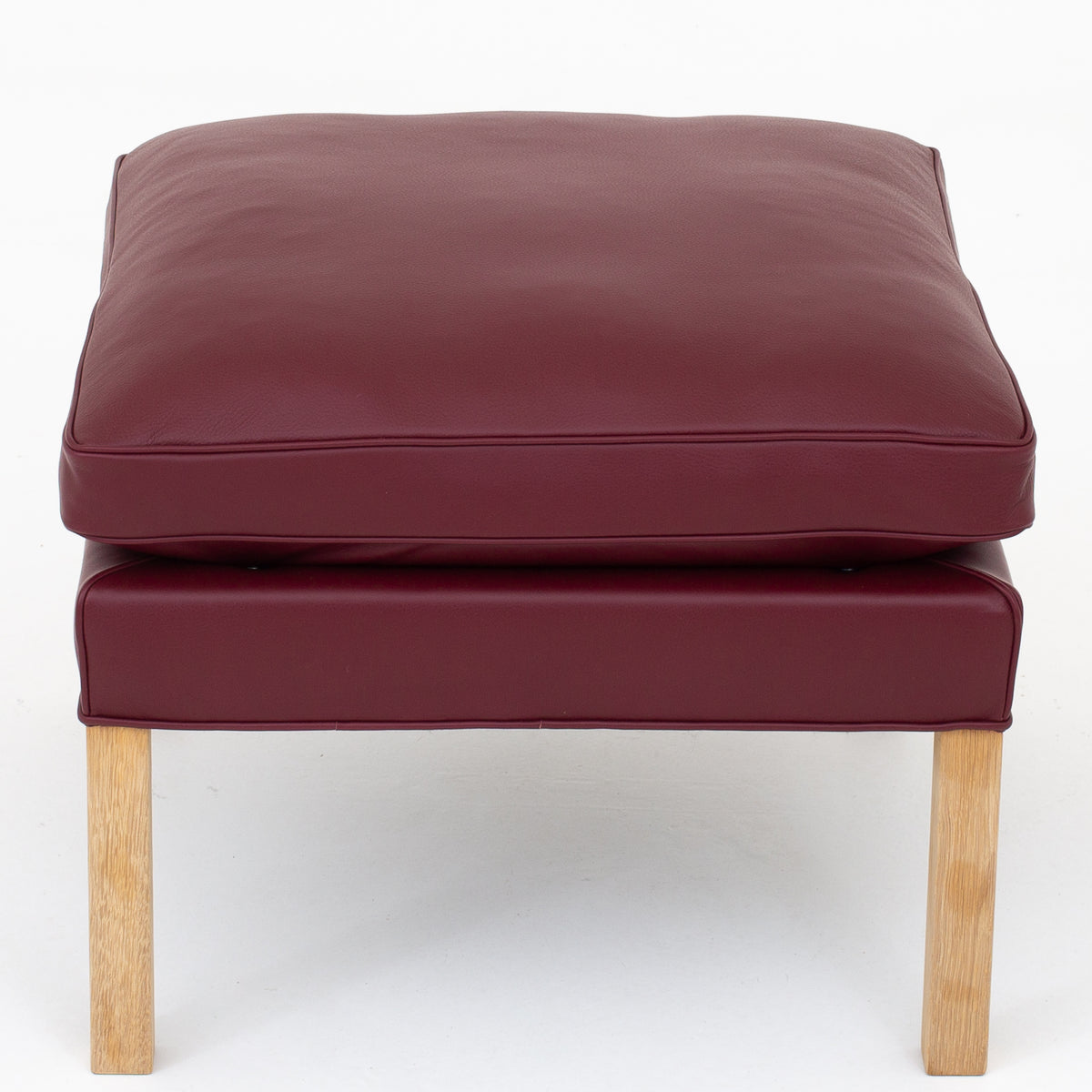 BM 2202 - Foot stool in Prestige leather