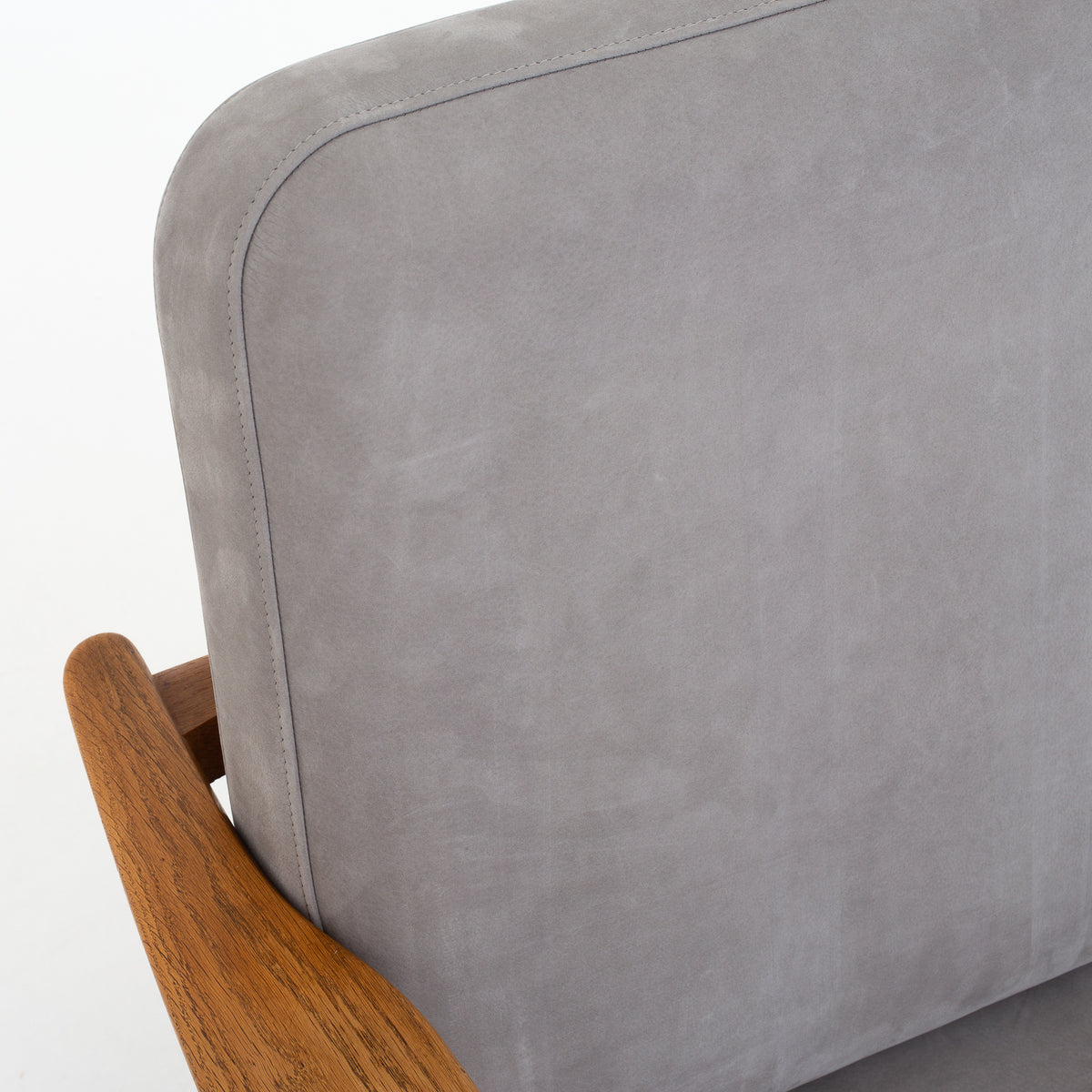 GE 240 - 'The Cigar' easy chair in Royal Nubuck