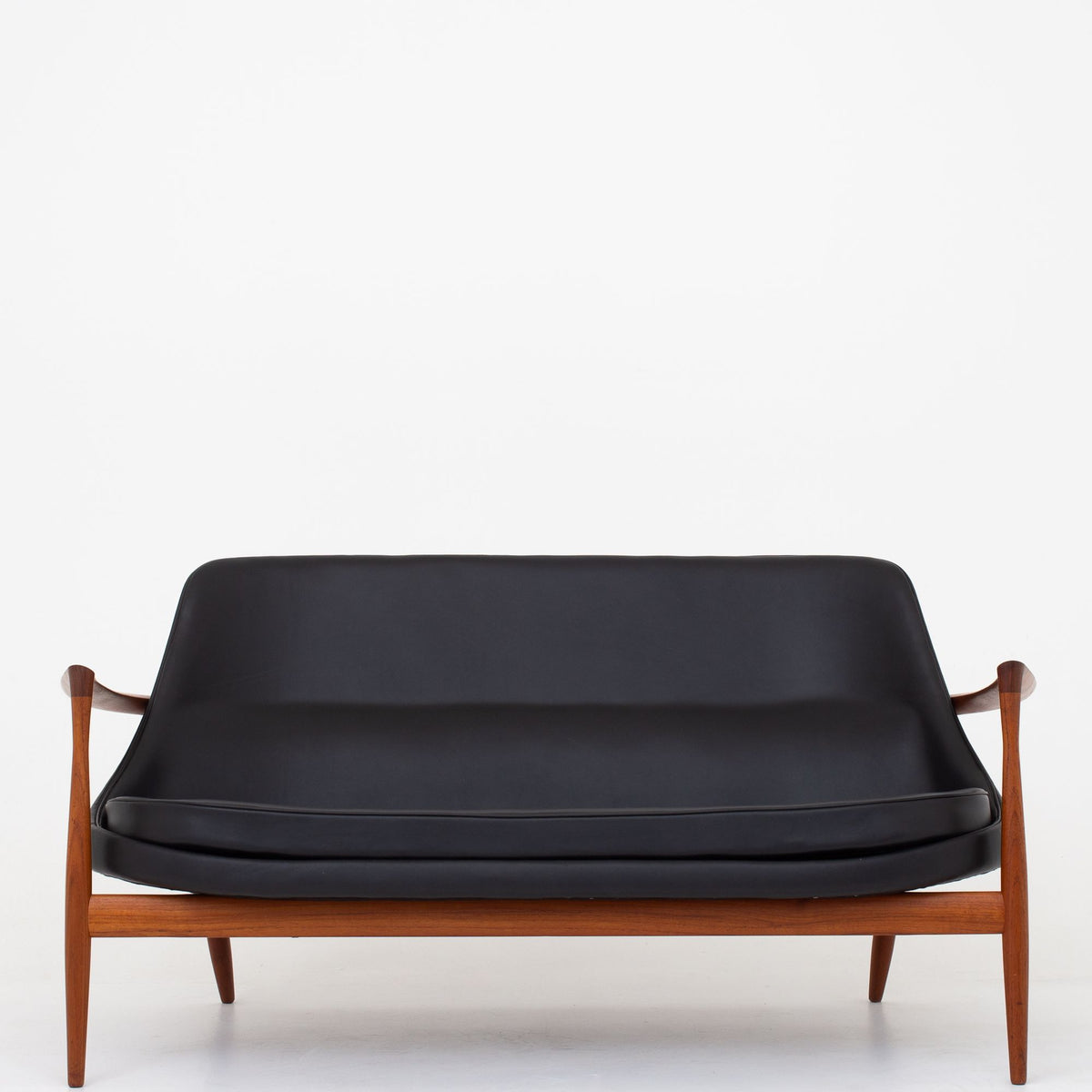 U56 - 'Elizabeth' sofa i sort læder