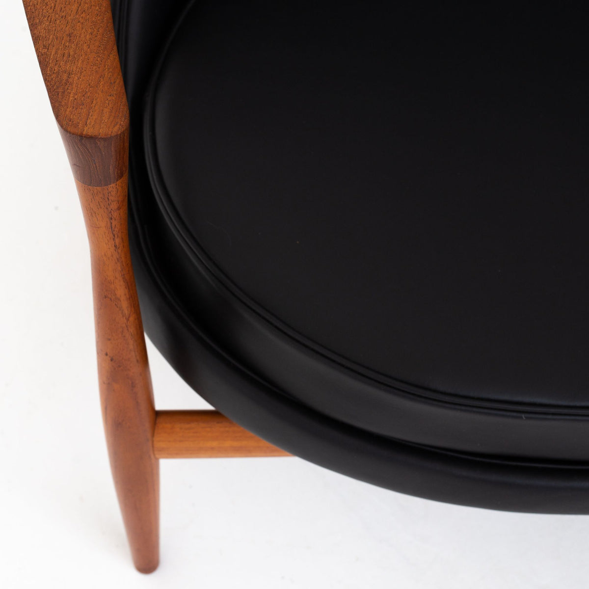 U56 - 'Elizabeth' sofa i sort læder