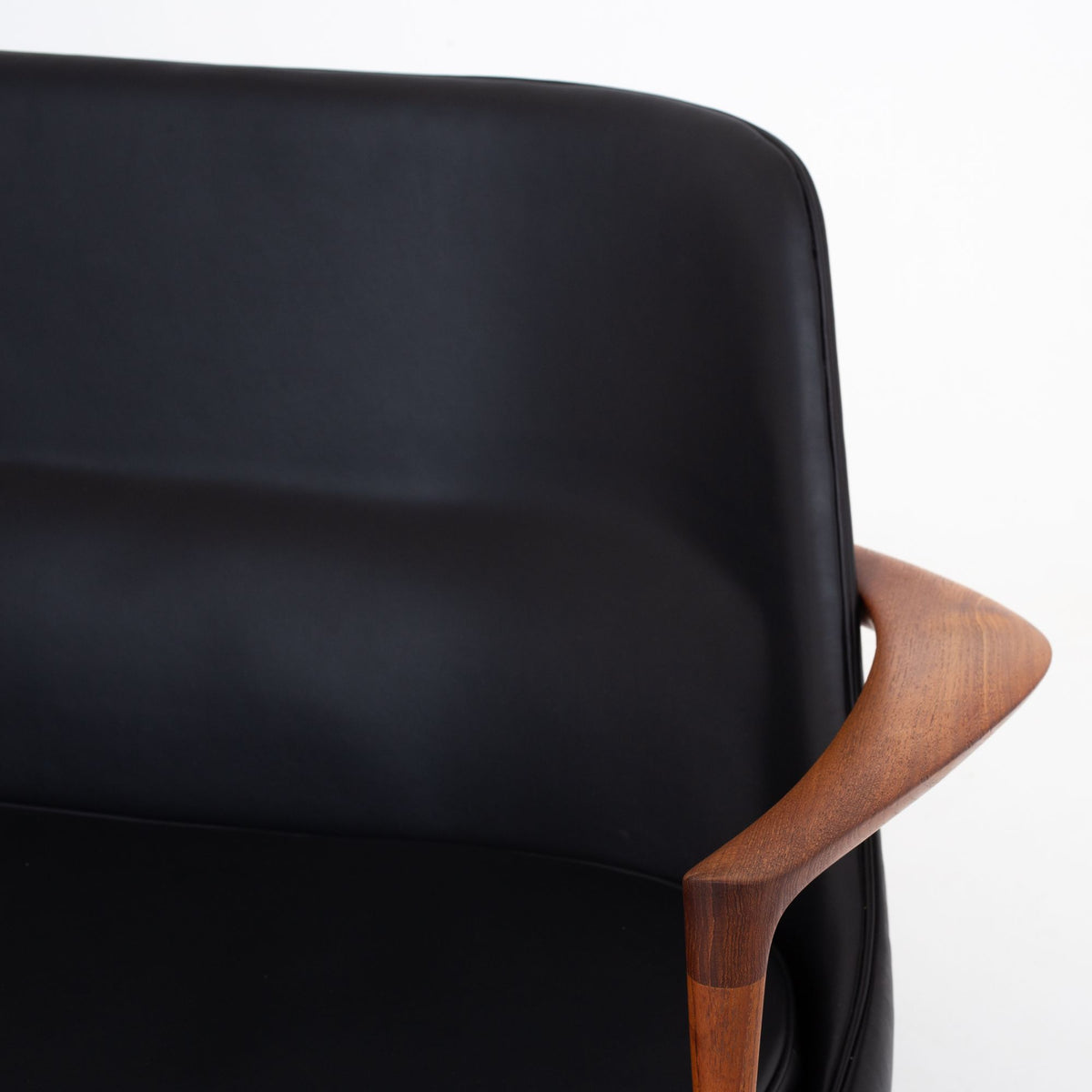 U56 - 'Elizabeth' sofa i sort læder