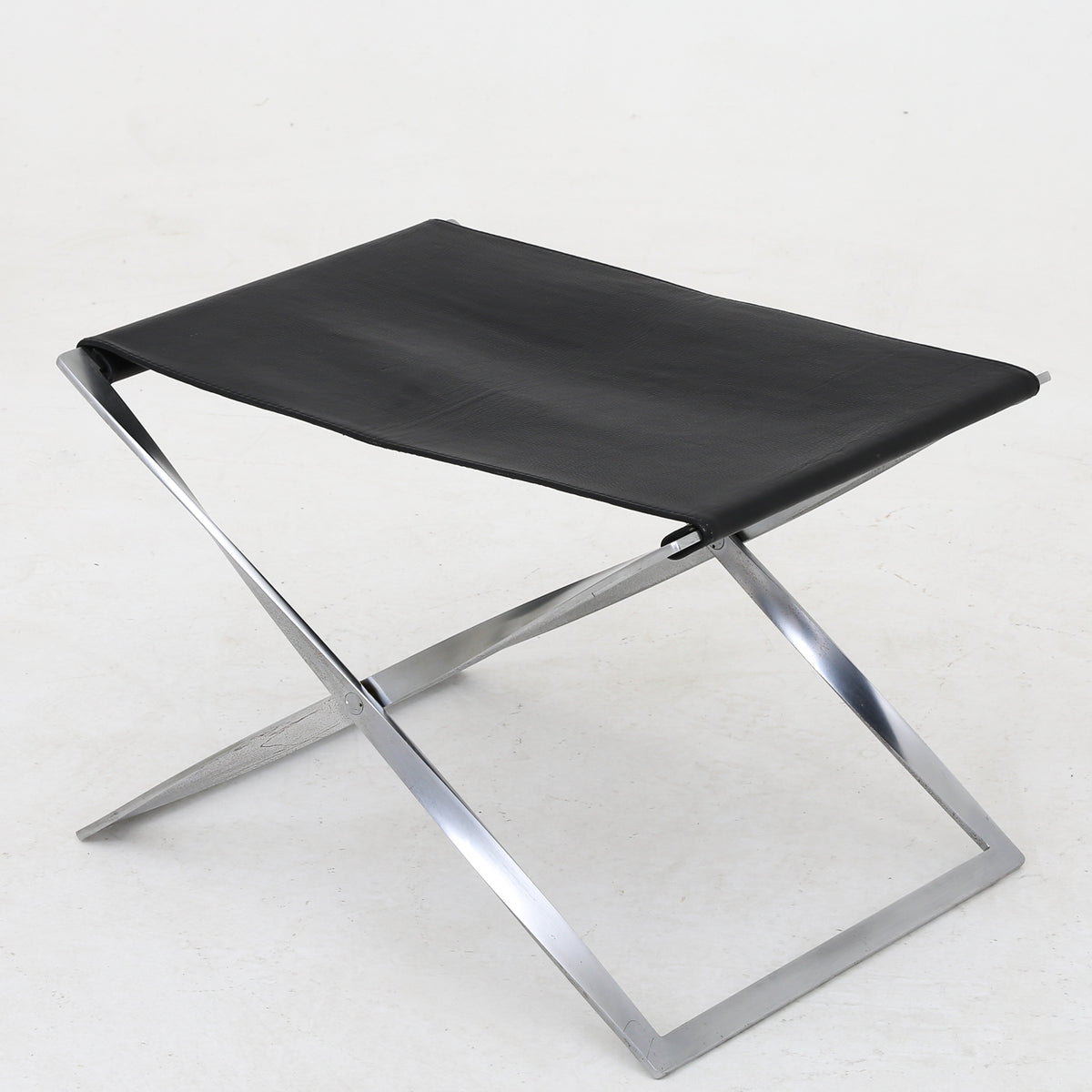 PK 91 - Folding stool in steel