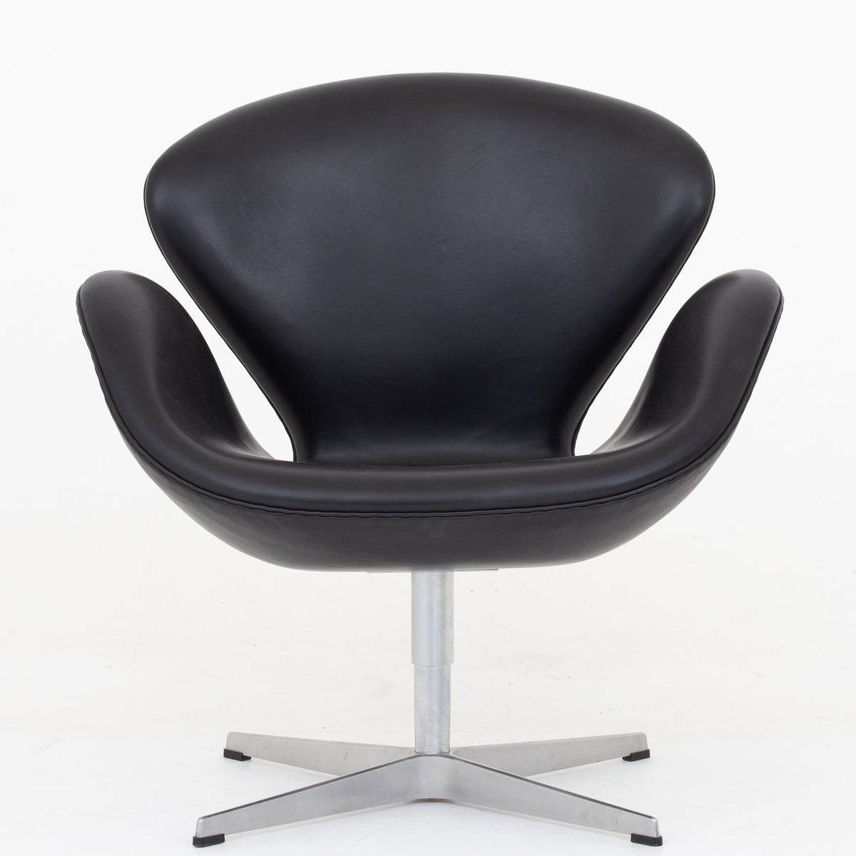 AJ 3320 - 'Svanen' i Elegance-læder