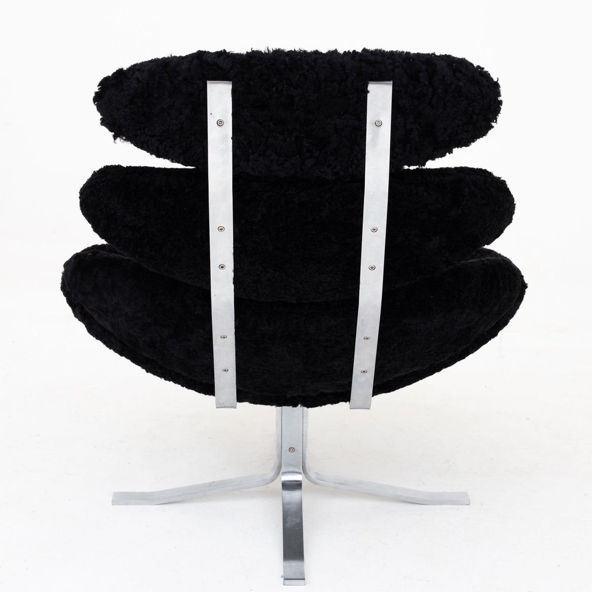 EJ 5 - Corona chair w. stool in lambs wool
