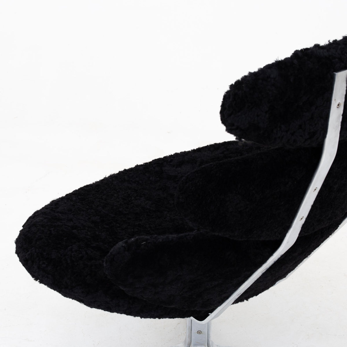 EJ 5 - Corona chair w. stool in lambs wool