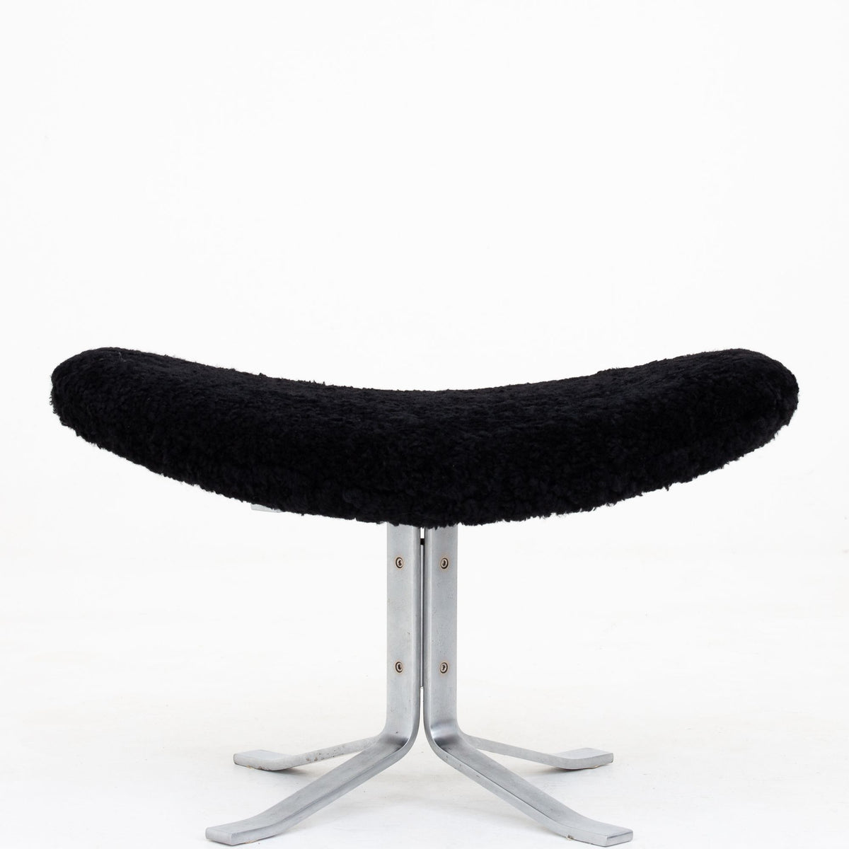 EJ 5 - Corona chair w. stool in lambs wool