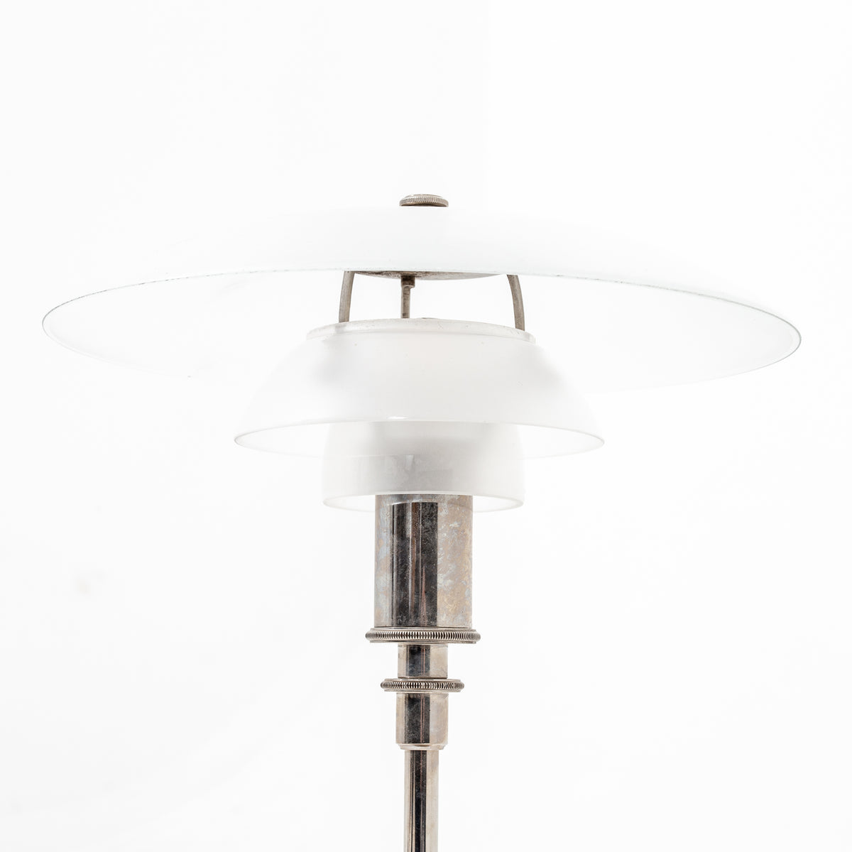 PH 3/2 - Bordlampe i forniklet metal