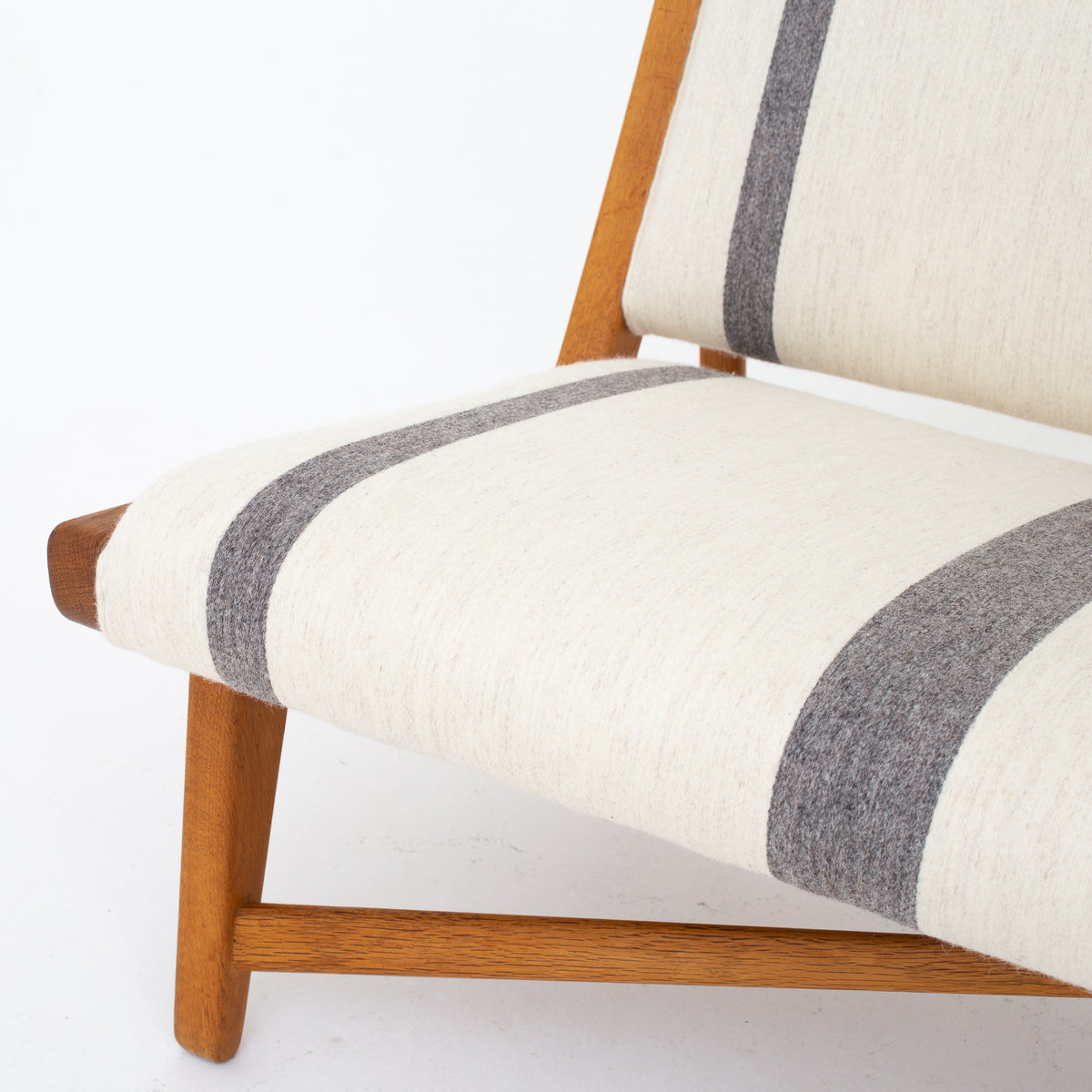JH 555 - 'American Bench' i eg