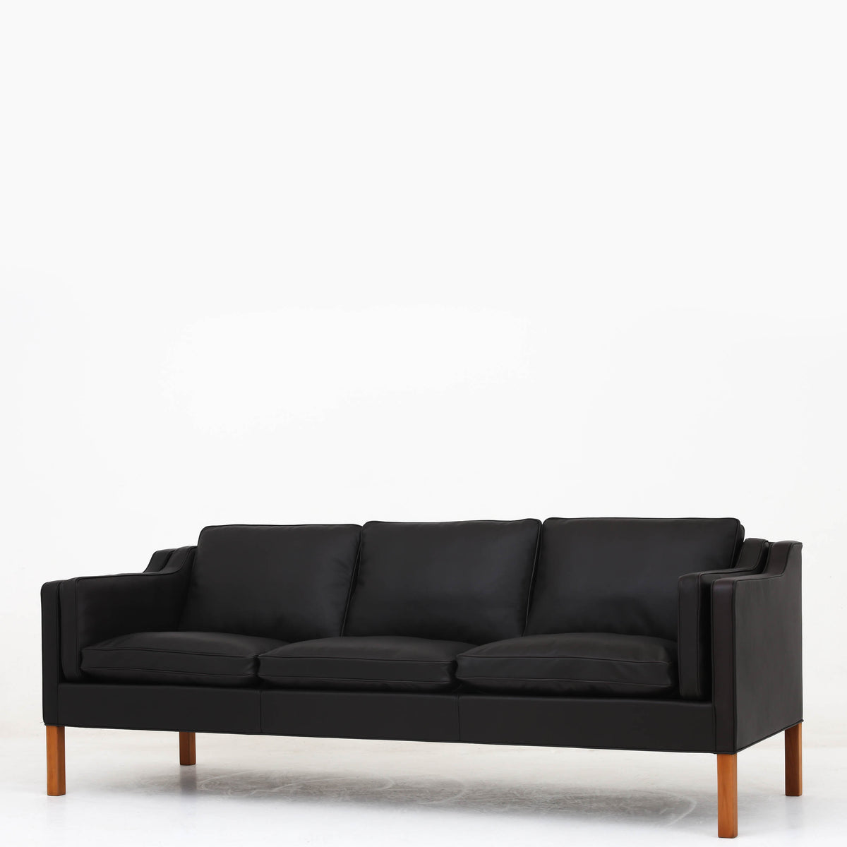 BM 2213 - 3-seater sofa in Elegance leather