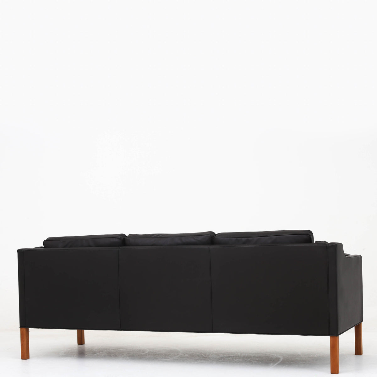 BM 2213 - 3-seater sofa in Elegance leather
