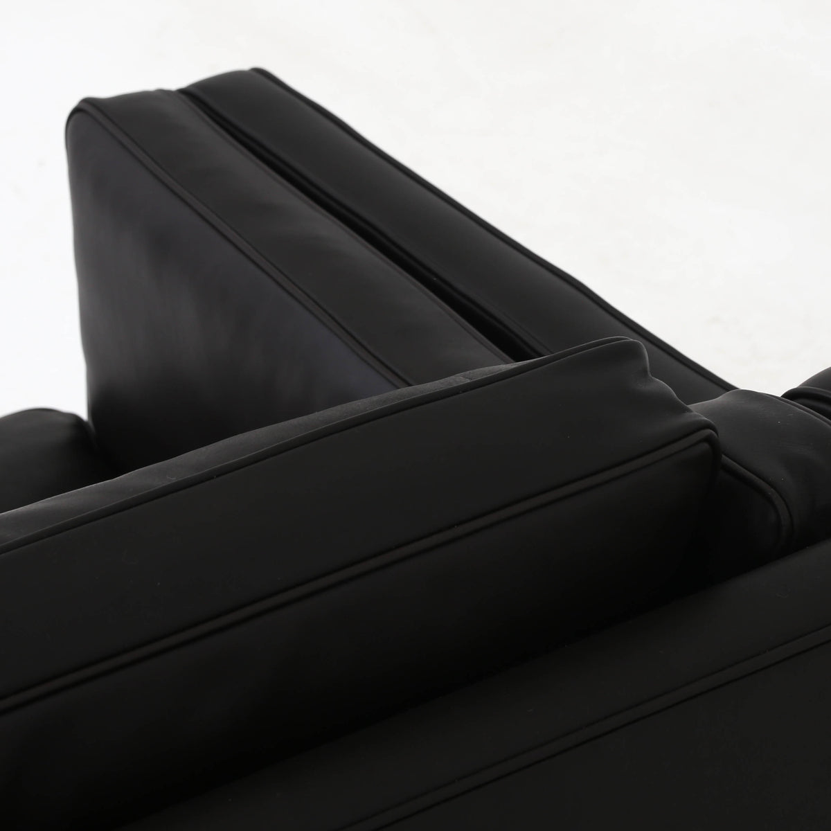 BM 2213 - 3-seater sofa in Elegance leather